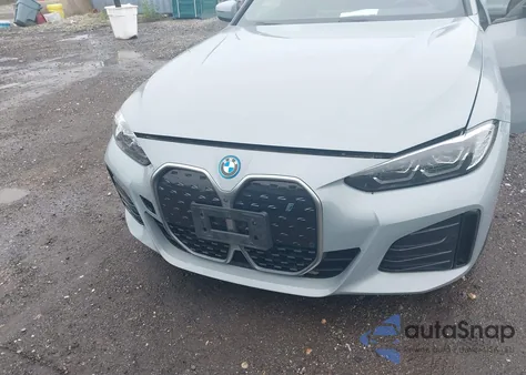 2022 BMW I4 Edrive40 from USA, damaged, VIN WBY73AW00NFN14842